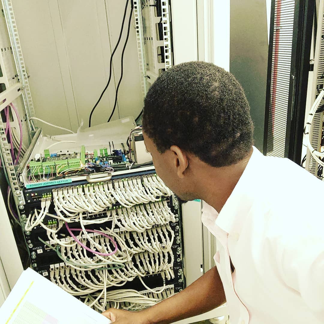 service-image